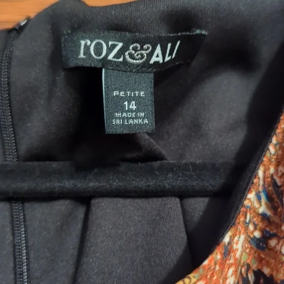 NWT Roz & Ali 3/4 Sleeve Fit & Flare Patchwork Dress - Picture 2 of 10